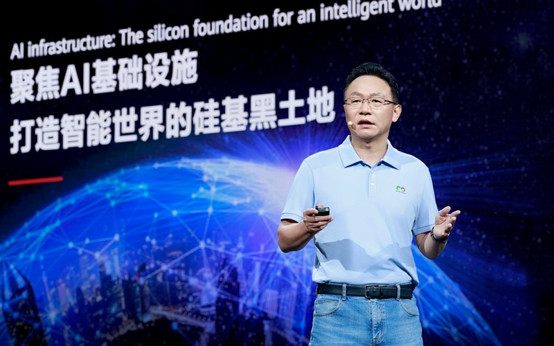 David Wang speaks at HUAWEI CONNECT 2026 about Huawei AI infrastructure