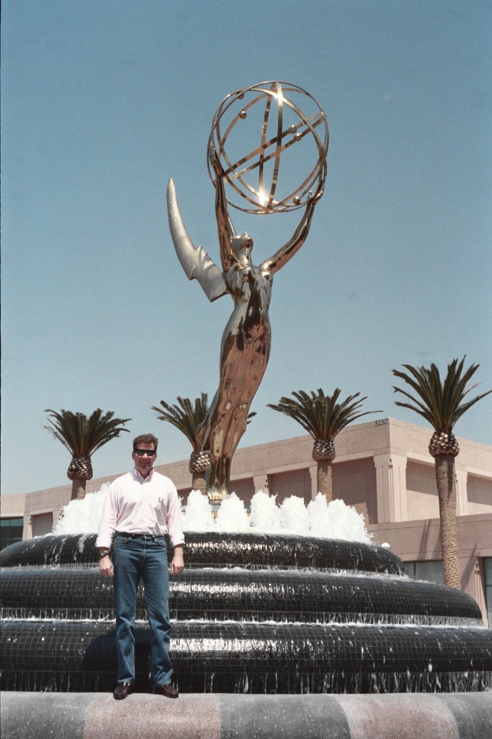 Emmy ödülü heykelciği