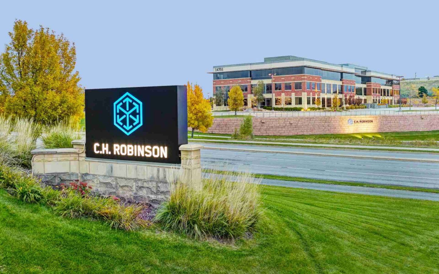 C.H. Robinson global headquarters in Eden Prairie, Minnesota